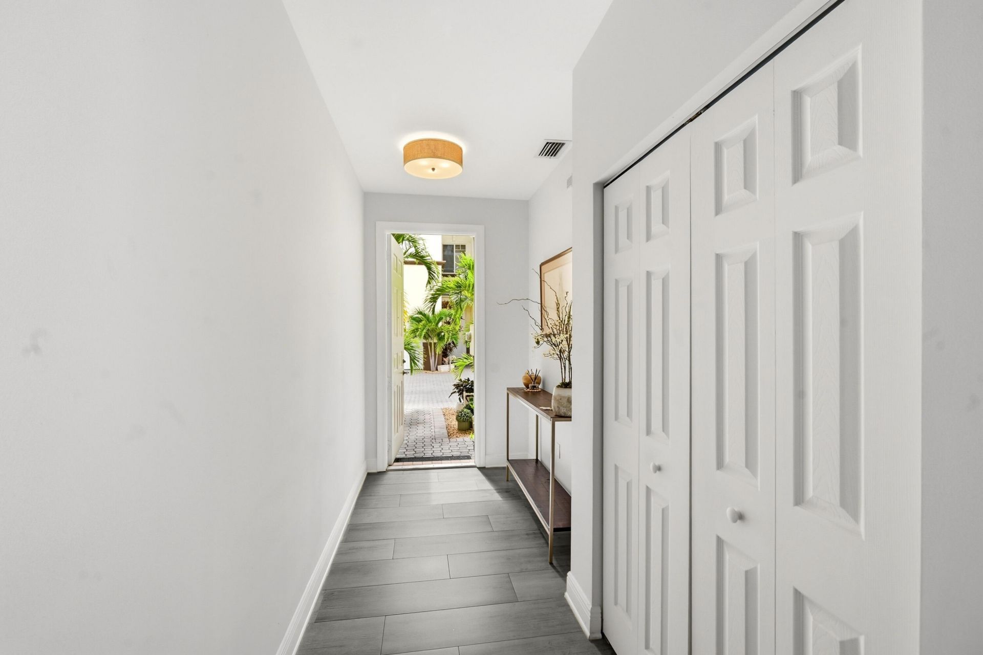 518 N Federal Highway, Unit 14, Lake Worth, FL 33460 Photo