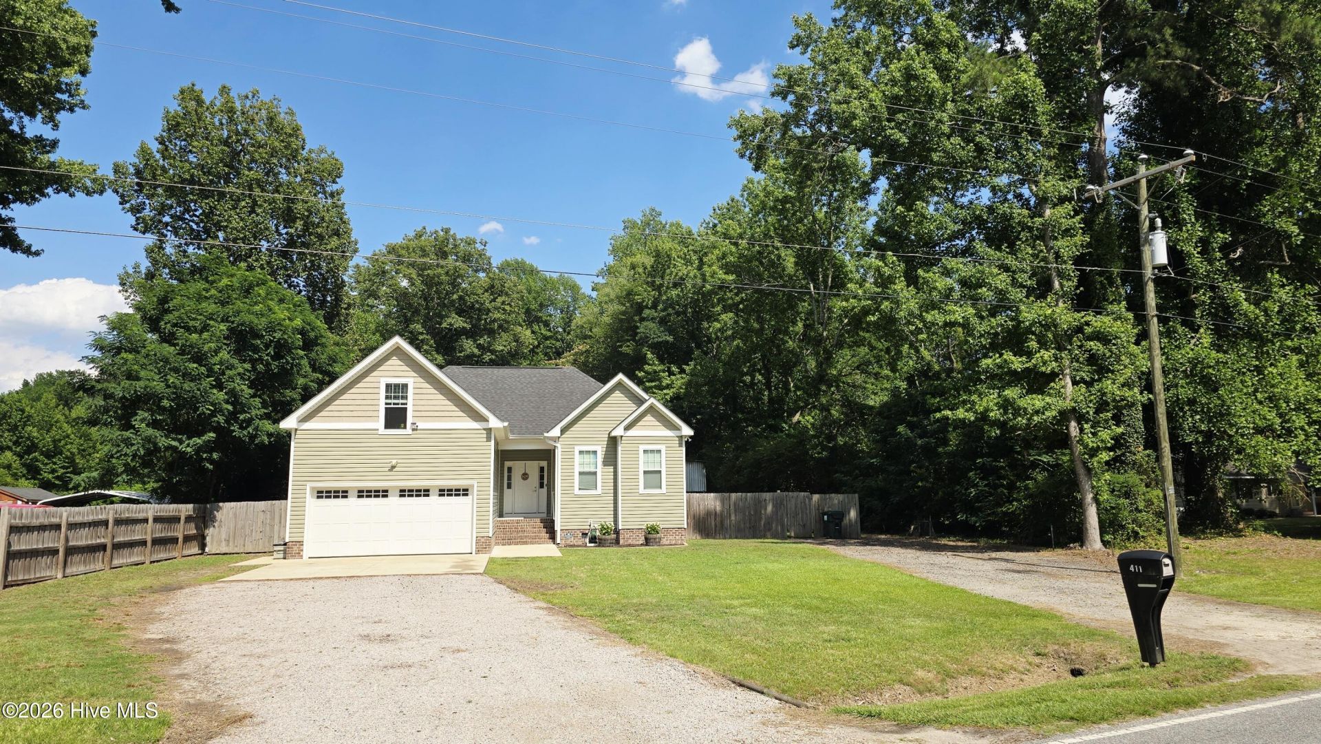 411 NW Backwoods Road, Moyock, NC 27958 Main Photo