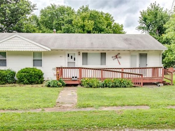 402 N Wood Street, Mulberry Grove, IL 62262