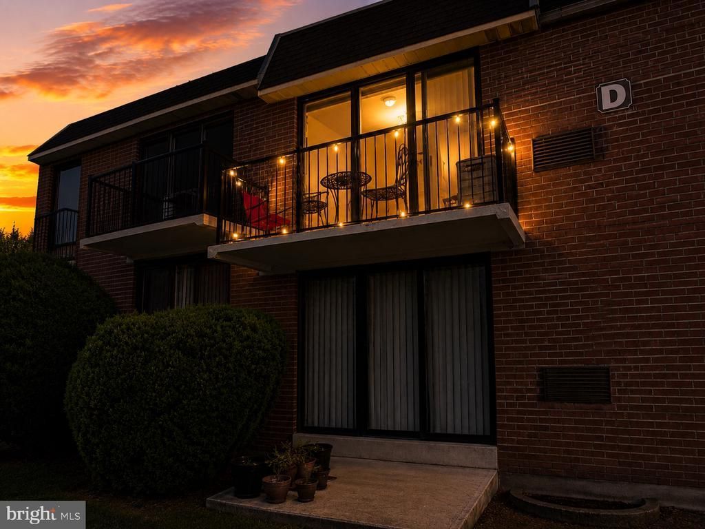 100 E GLENOLDEN AVENUE, GLENOLDEN, PA 19036