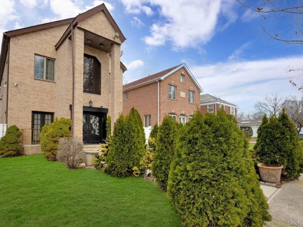 186-31 radnor rd , Jamaica Estates, NY 11432