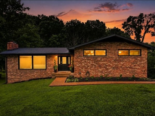 9077 Old Charlotte Pike, Pegram, TN 37143