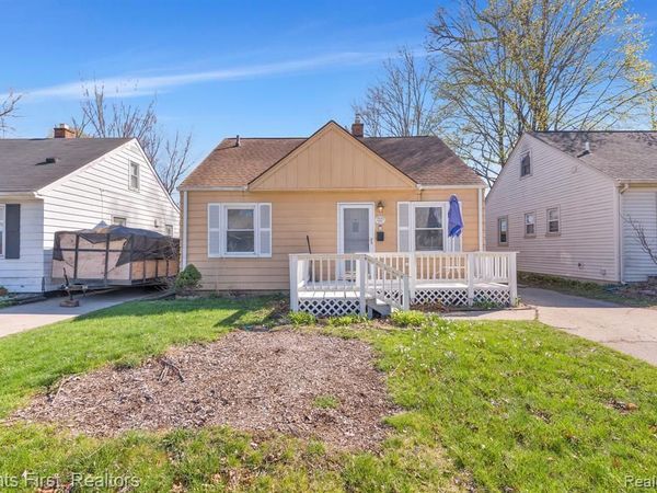 24047 Stanford Street, Dearborn Heights, MI 48125