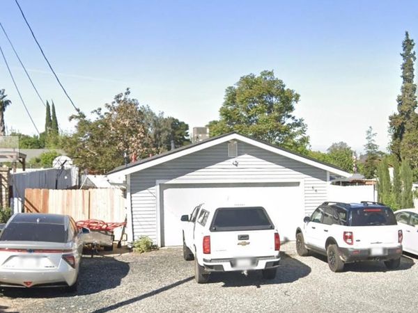 66 S Stearns Road, Oakdale, CA 95361
