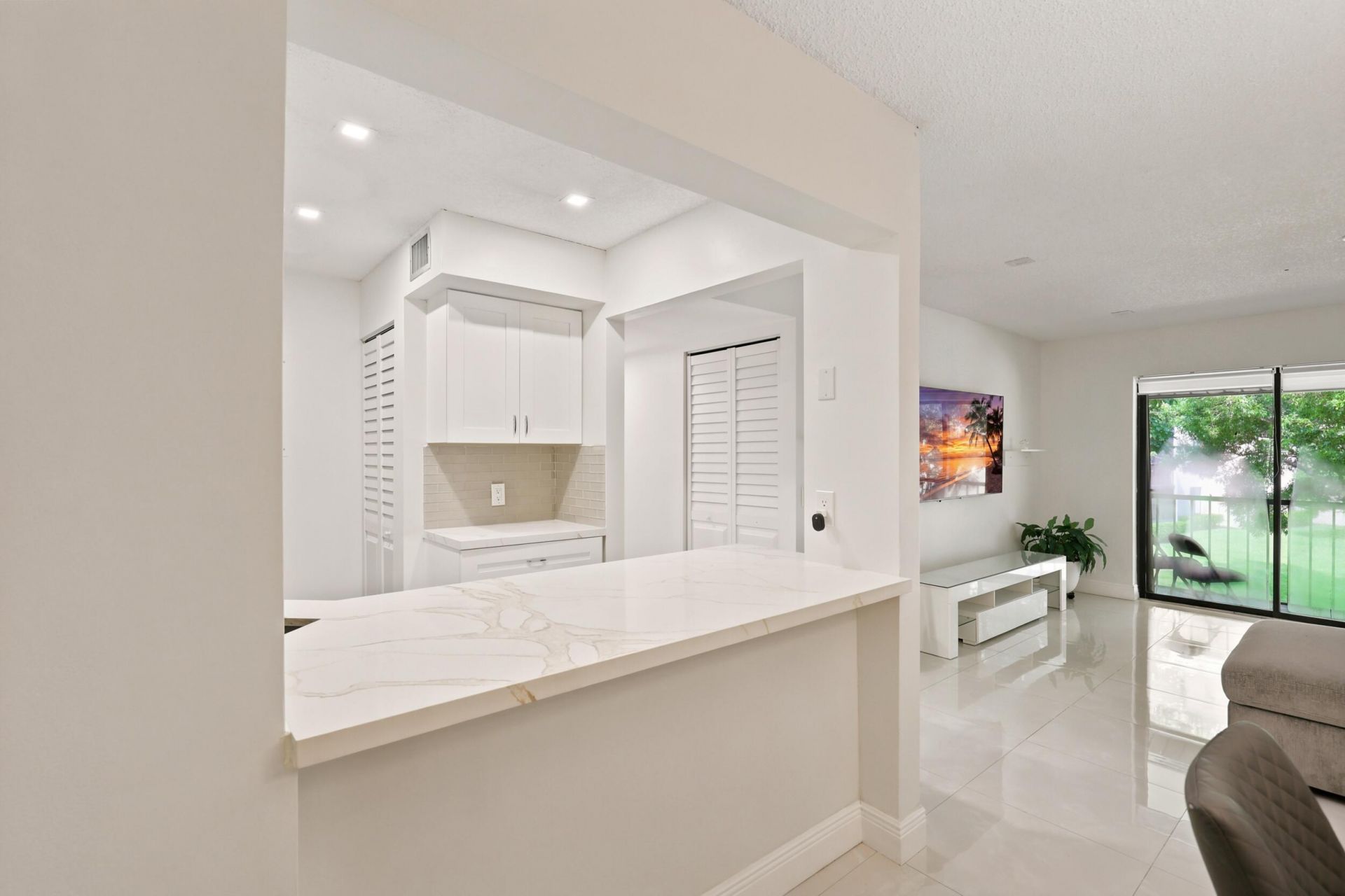 609 Sea Pine Way, Unit F2, Greenacres, FL 33415 Photo