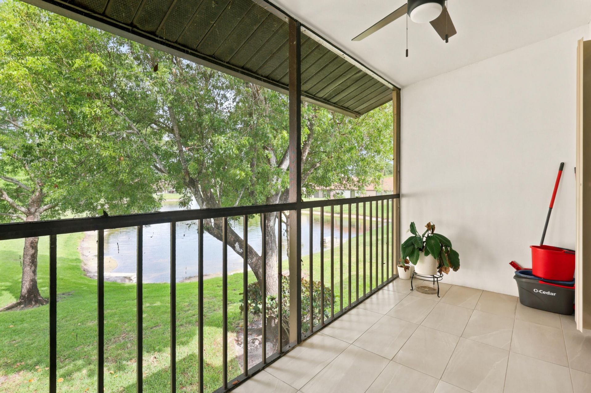 609 Sea Pine Way, Unit F2, Greenacres, FL 33415 Photo
