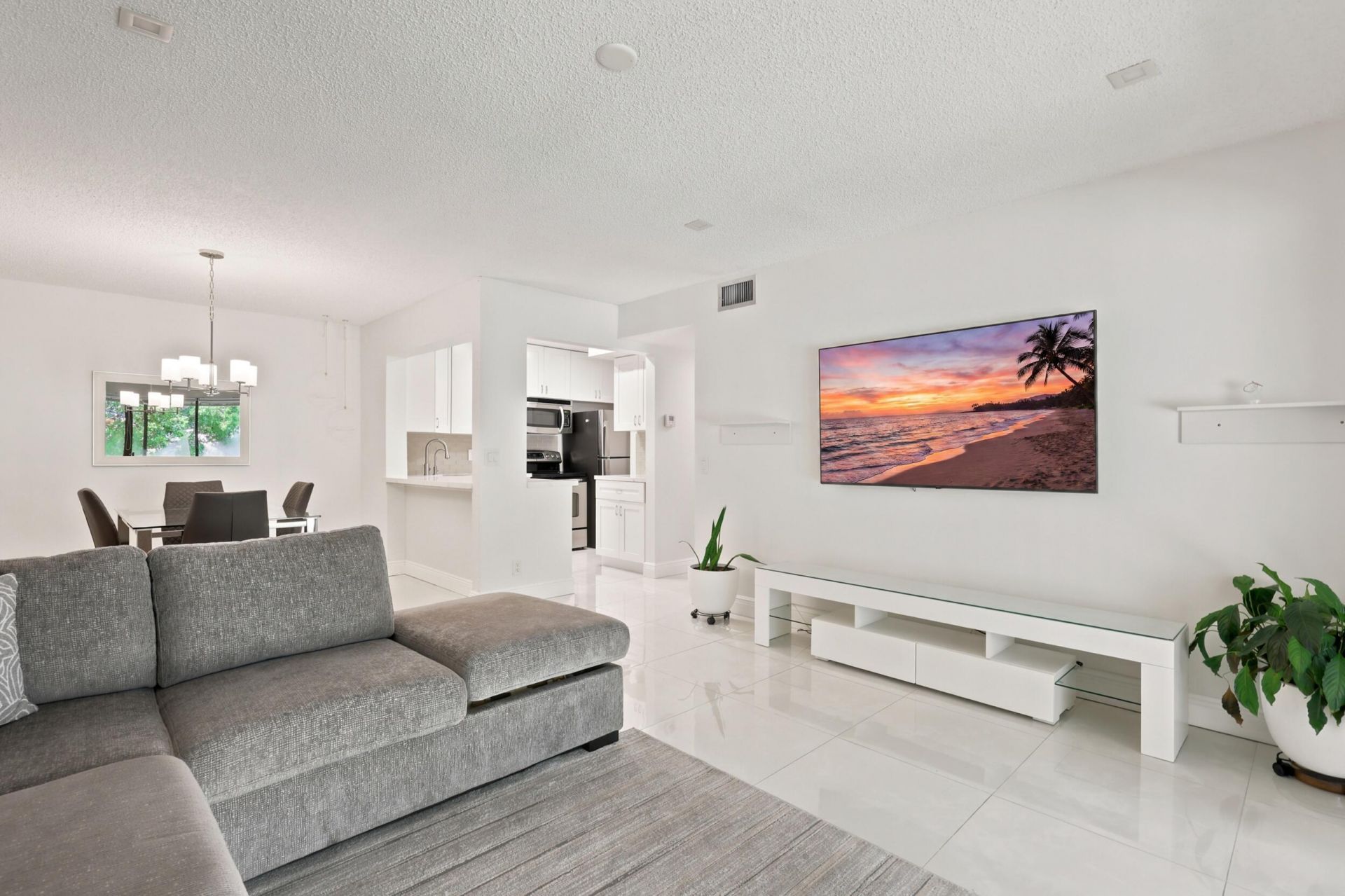 609 Sea Pine Way, Unit F2, Greenacres, FL 33415 Photo