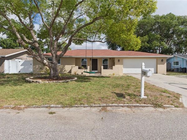 7528 SCOTTIE DRIVE , PORT RICHEY, FL 34668