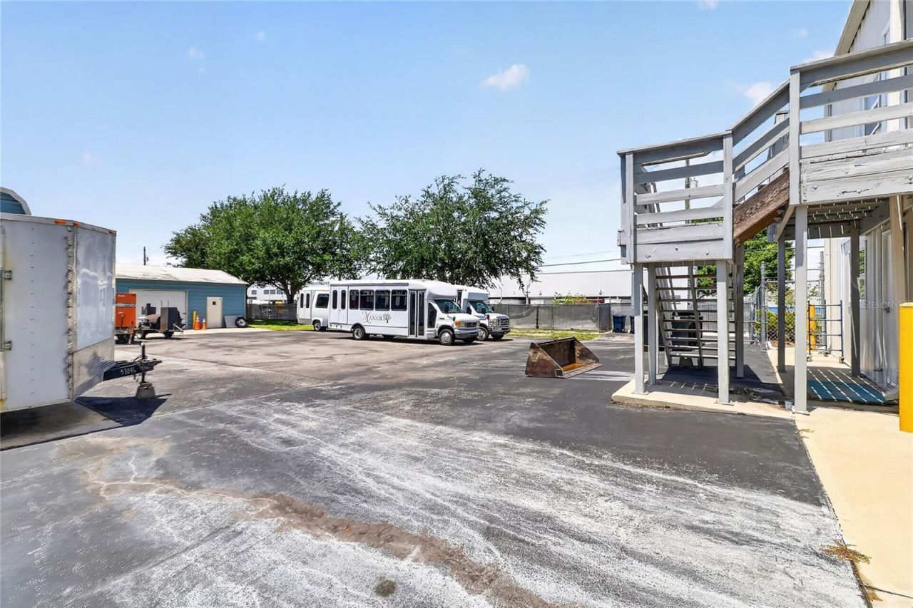 513 Ariana Avenue, Auburndale, FL 33823 Photo