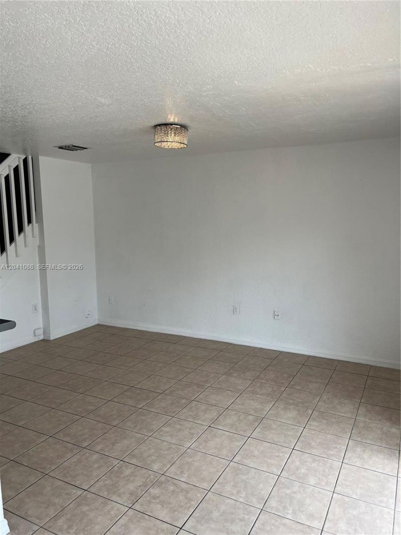 183 Hidden Ct Rd , Unit F-33, Hollywood, FL 33023 Photo