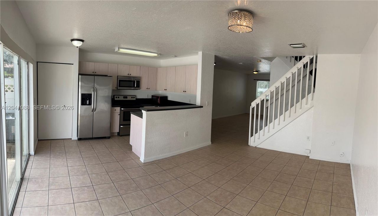 183 Hidden Ct Rd , Unit F-33, Hollywood, FL 33023 Photo