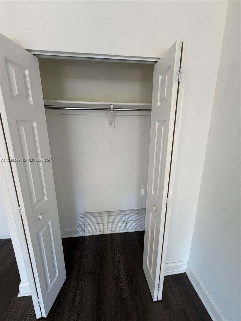 5199 NW 7th St, Unit 111, Miami, FL 33126 Photo