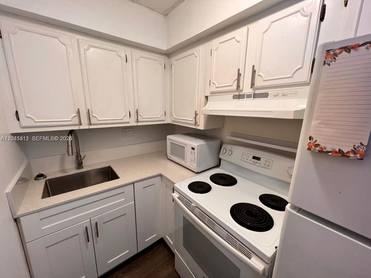 5199 NW 7th St, Unit 111, Miami, FL 33126 Photo