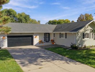 57 Prairiewood Drive S Fargo, ND 58103