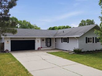 57 Prairiewood Drive S Fargo, ND 58103
