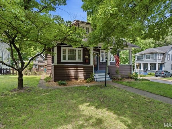 125 S Elm Avenue , St Louis, MO 63119
