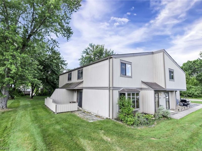 11757 Harbour Light Drive Drive, Unit 11757, North Royalton, OH 44133 Photo 4
