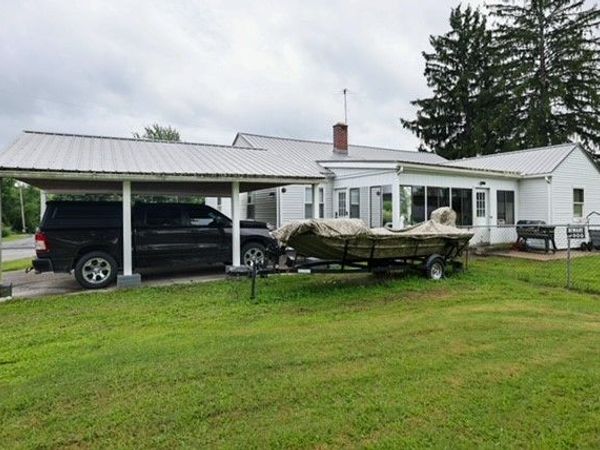 315 S Pine Street, Carmichaels, PA 15320