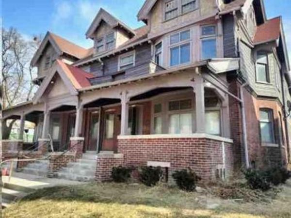 1144 N 33rd St, Unit 1150, Milwaukee, WI 53208
