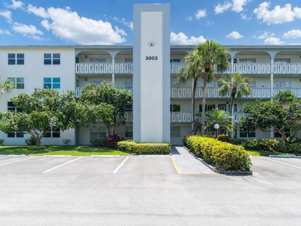 3002 Portofino Isle, Unit D1, Coconut Creek, FL 33066