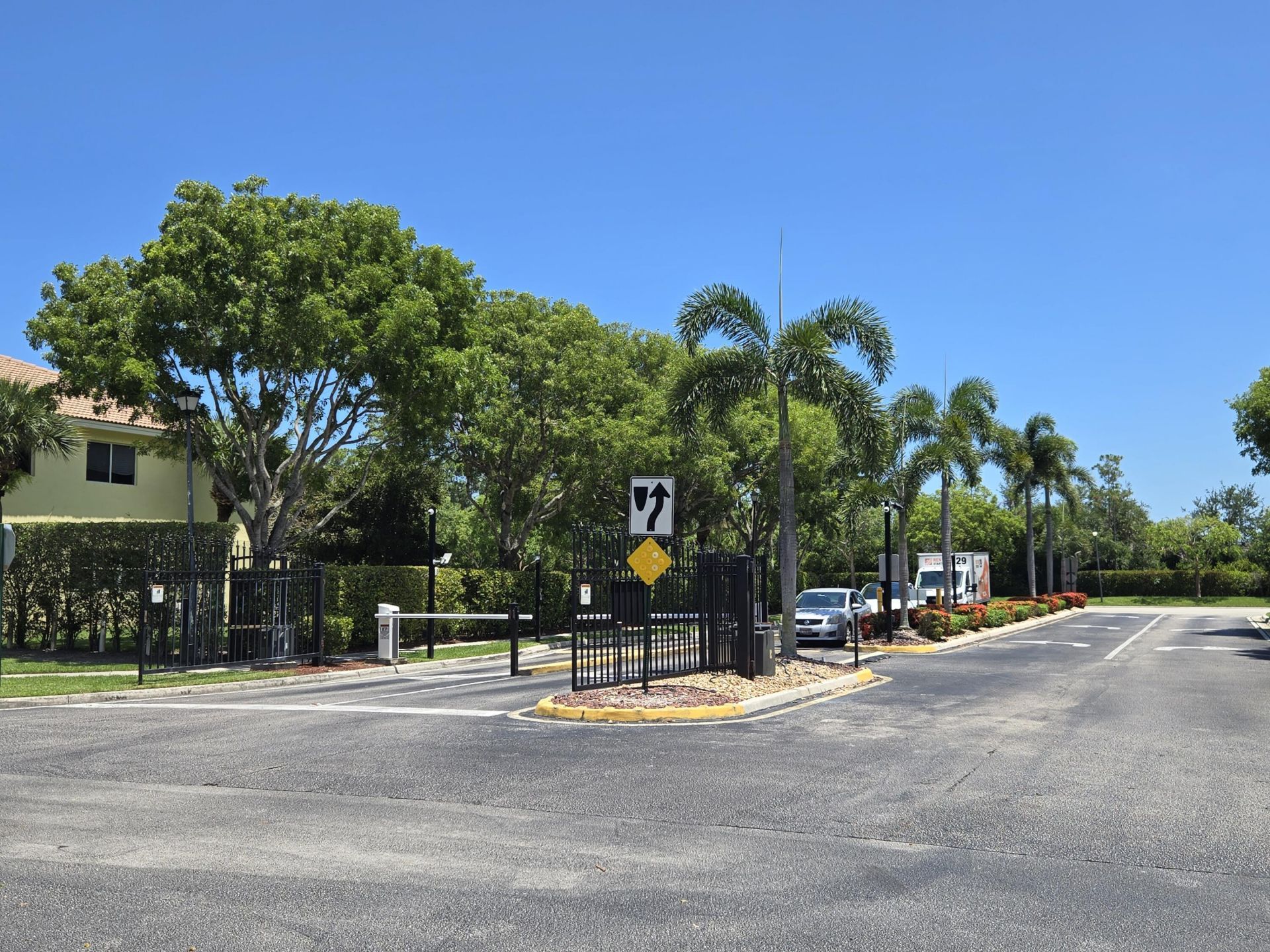 921 Imperial Lake Road, West Palm Beach, FL 33413 Photo