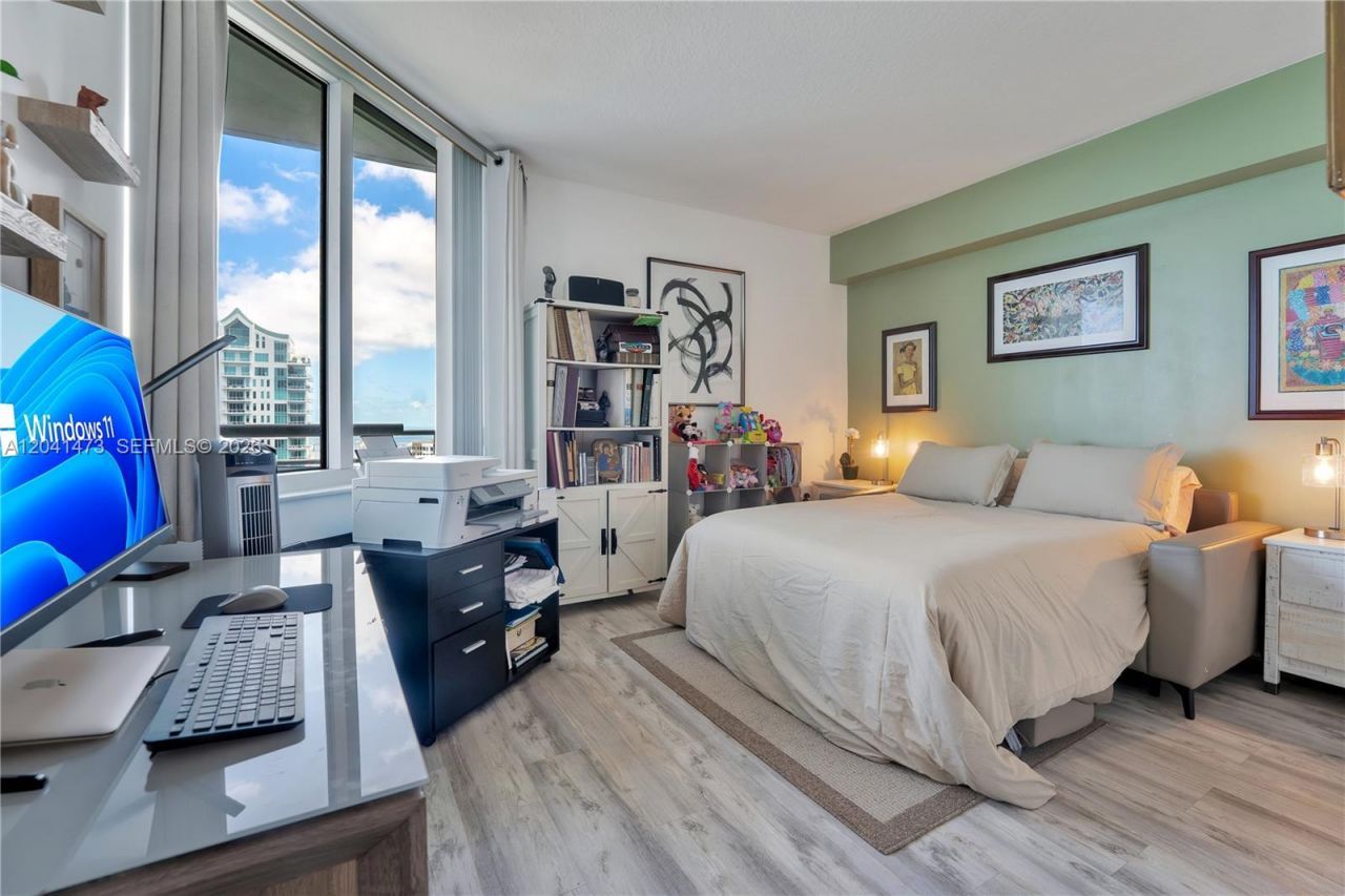 325 S Biscayne Blvd, Unit 3921, Miami, FL 33131 Photo