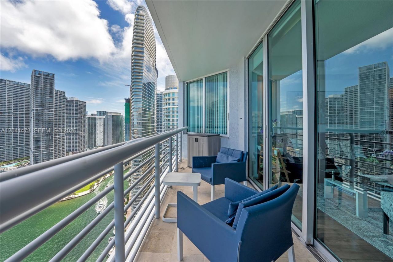 325 S Biscayne Blvd, Unit 3921, Miami, FL 33131 Photo
