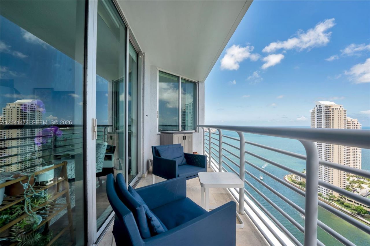 325 S Biscayne Blvd, Unit 3921, Miami, FL 33131 Photo