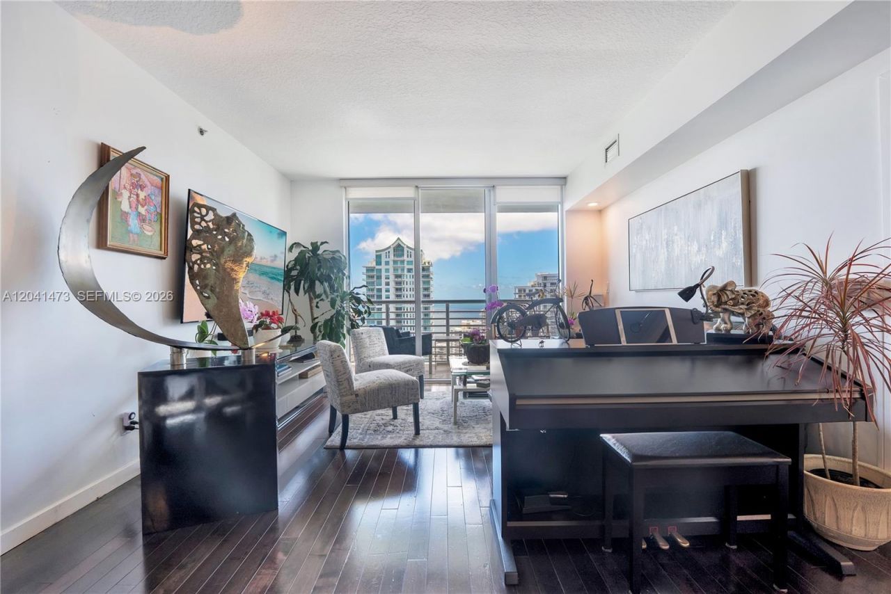 325 S Biscayne Blvd, Unit 3921, Miami, FL 33131 Photo