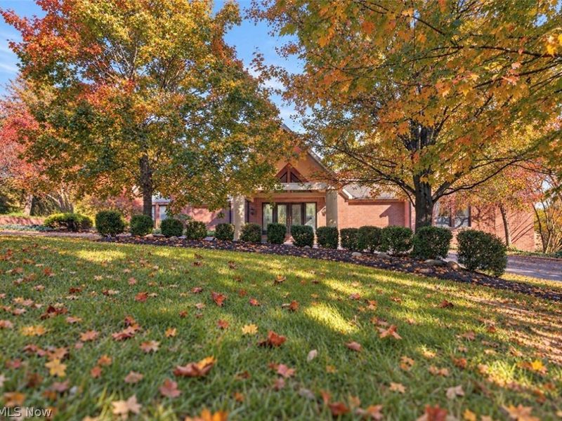 6145 Pebble Beach Court, Canfield, OH 44406 Photo 2