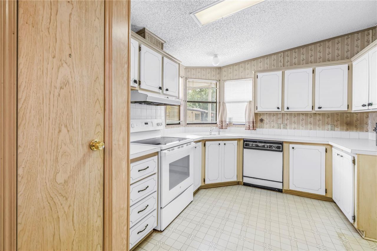 1001 Starkey Road , Unit 292, Largo, FL 33771 Photo