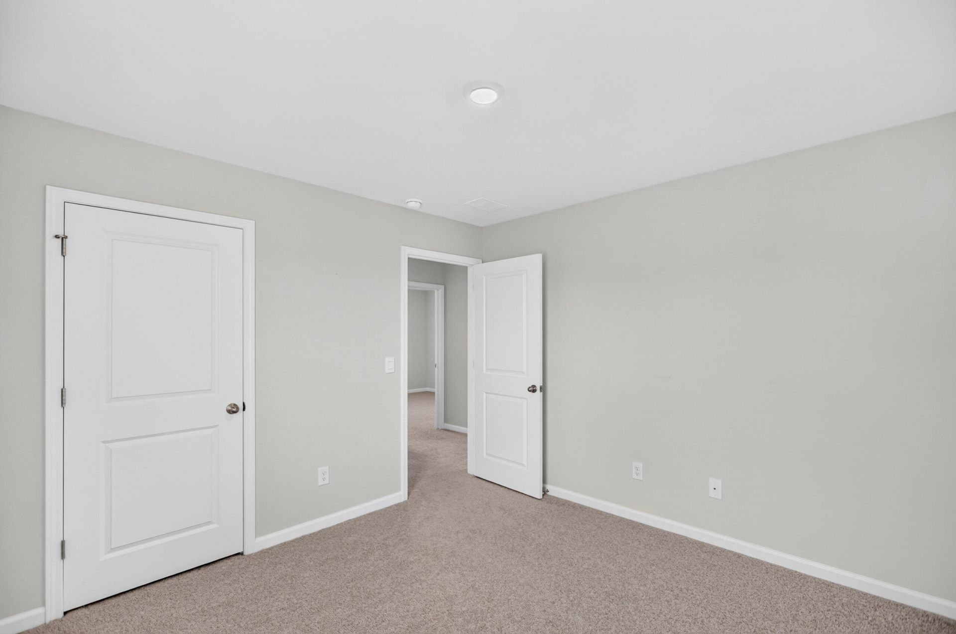 129 Holly Leaf Lane Photo 18