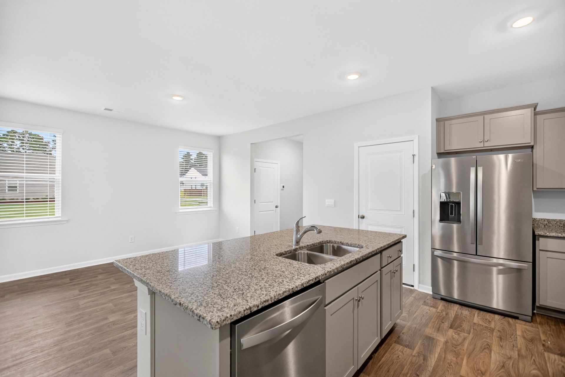 129 Holly Leaf Lane Photo 4