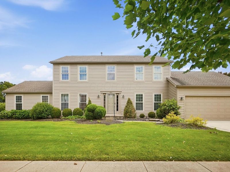 6137 Holywell Drive, Dublin, OH 43017 Photo 1