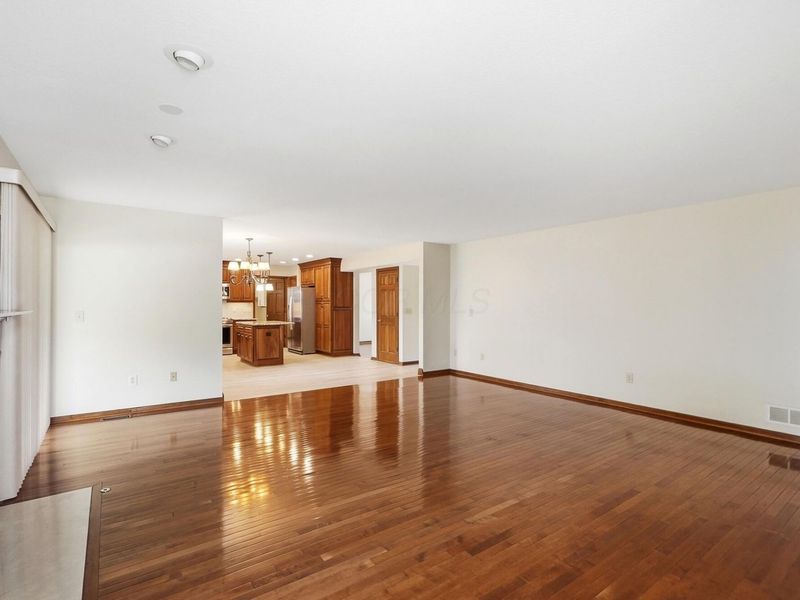 6137 Holywell Drive, Dublin, OH 43017 Photo 23