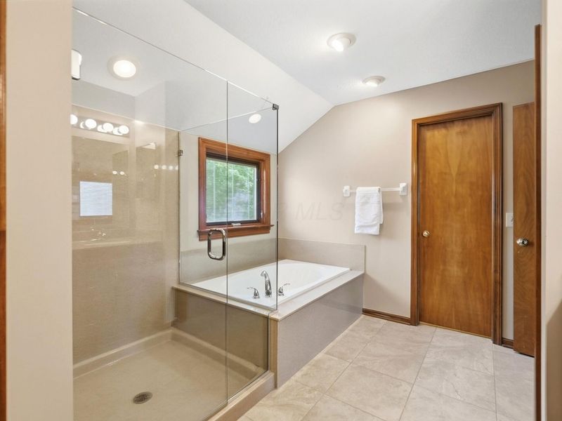6137 Holywell Drive, Dublin, OH 43017 Photo 48