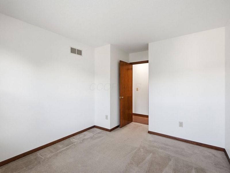 6137 Holywell Drive, Dublin, OH 43017 Photo 58