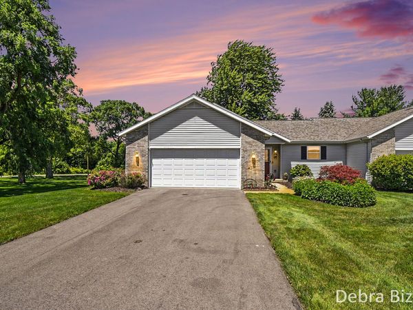 1573 Dexter Street SW, Unit 41, Byron Center, MI 49315