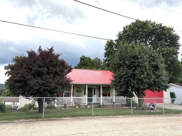 48 Elaine Hts, Huntington, WV 25705