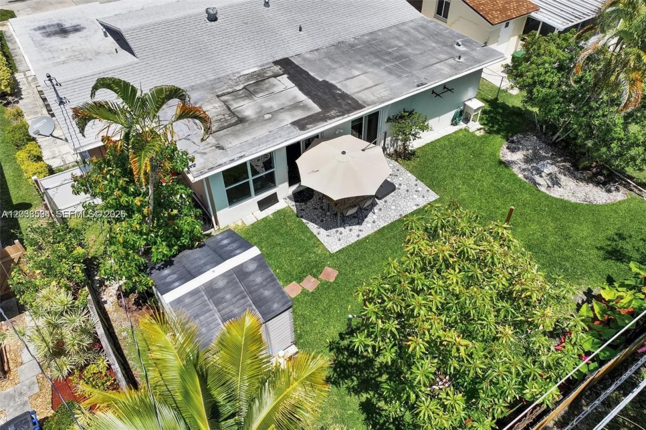 814 NE 4th St , Hallandale Beach, FL 33009 Photo