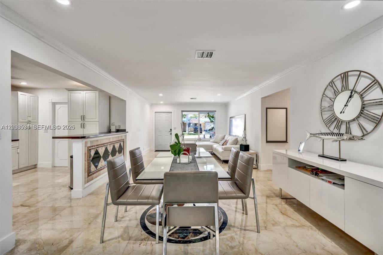 814 NE 4th St , Hallandale Beach, FL 33009 Photo