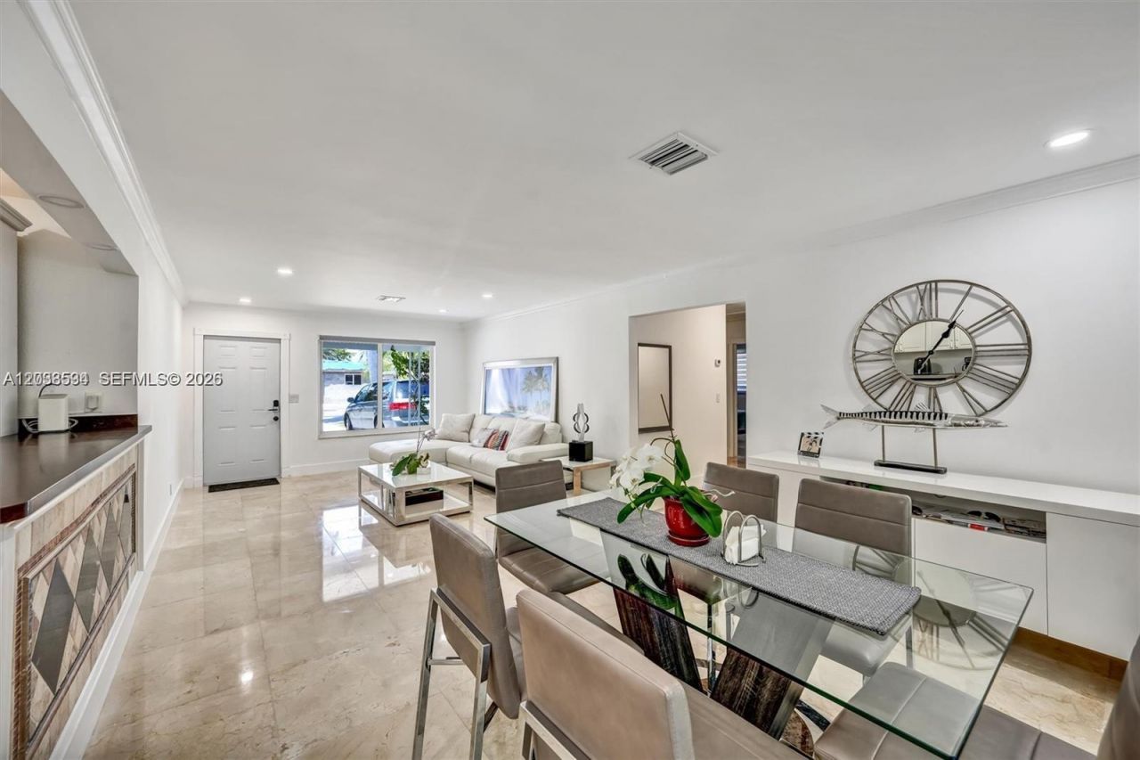 814 NE 4th St , Hallandale Beach, FL 33009 Photo