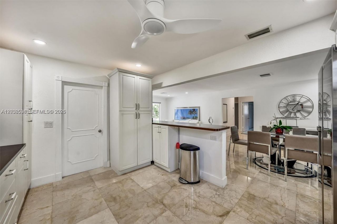 814 NE 4th St , Hallandale Beach, FL 33009 Photo