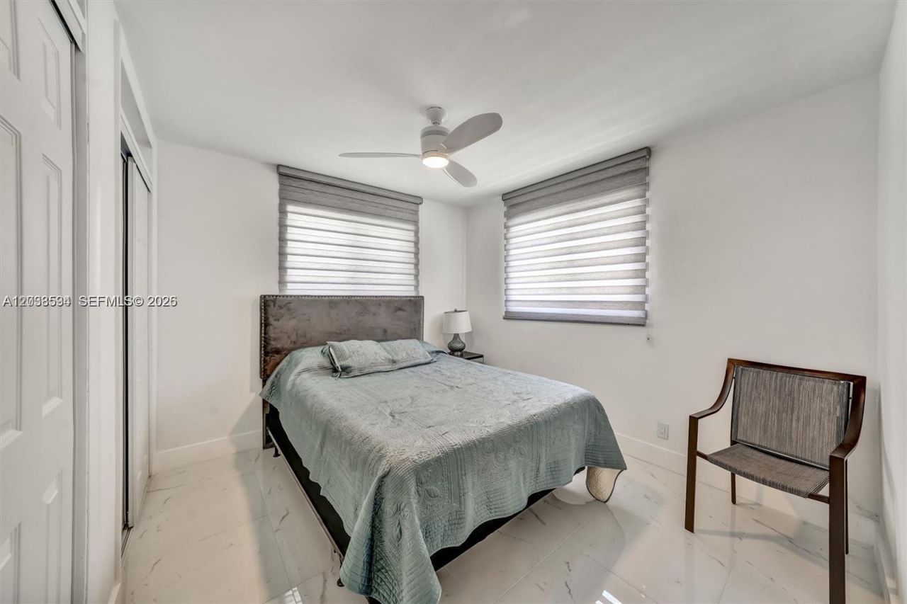 814 NE 4th St , Hallandale Beach, FL 33009 Photo