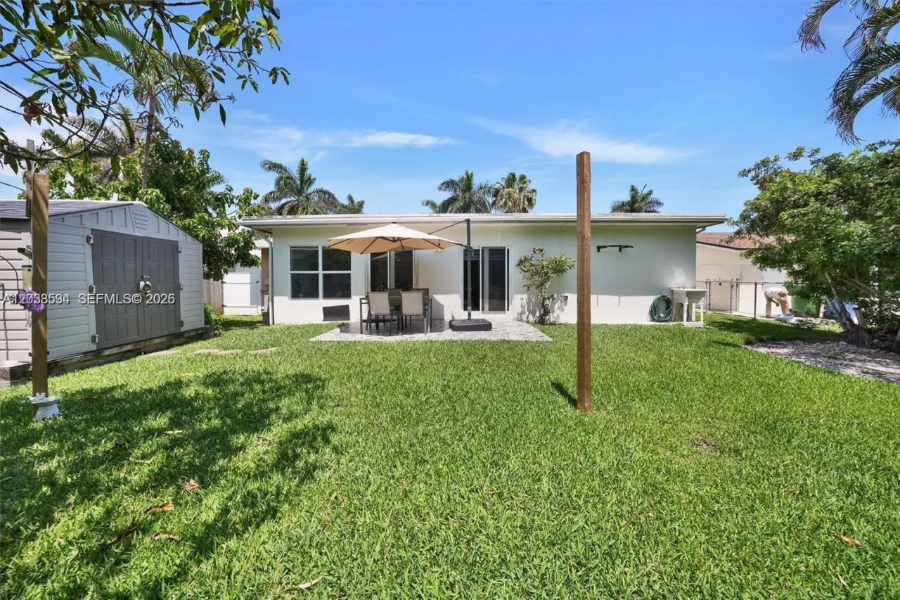 814 NE 4th St , Hallandale Beach, FL 33009 Photo