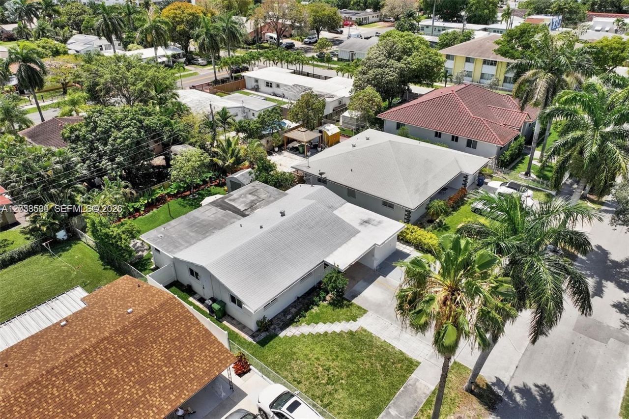 814 NE 4th St , Hallandale Beach, FL 33009 Photo