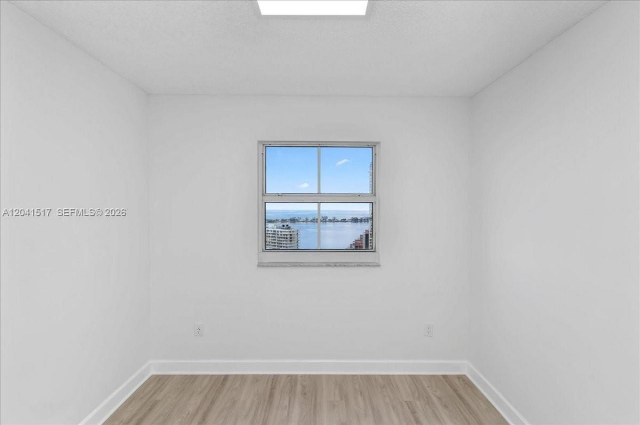 185 SE 14th Ter , Unit 2307, Miami, FL 33131 Photo