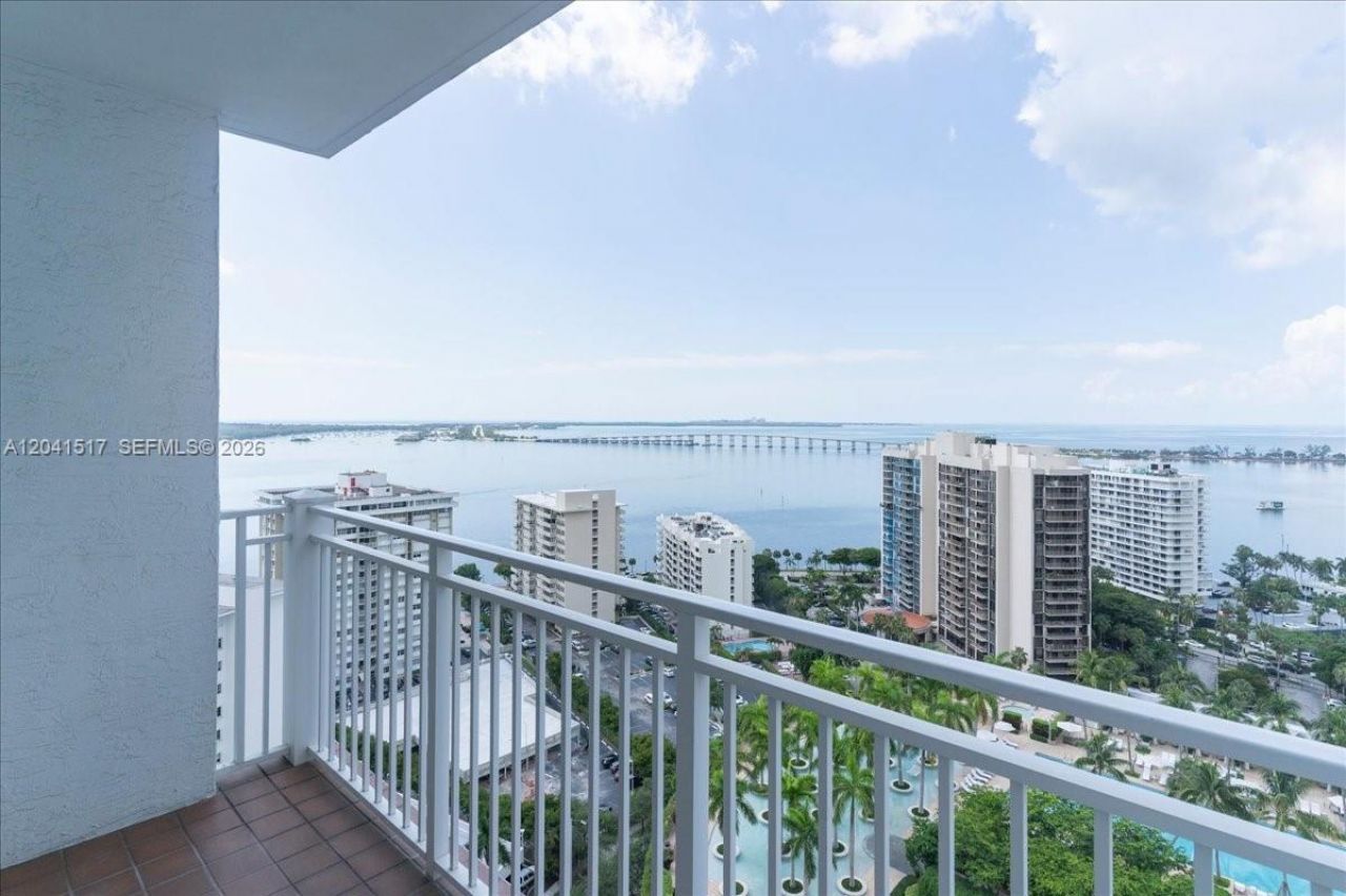 185 SE 14th Ter , Unit 2307, Miami, FL 33131 Photo