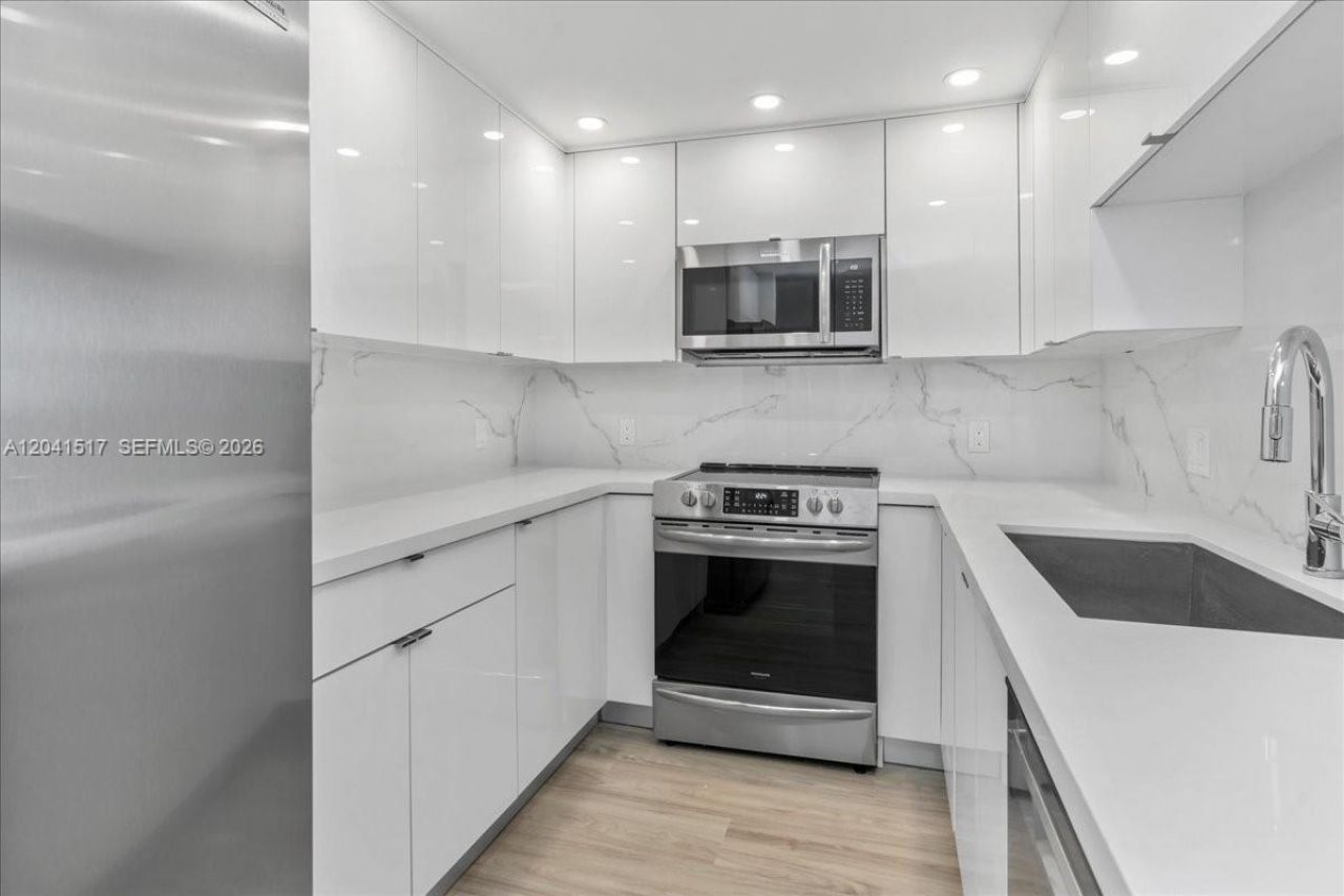 185 SE 14th Ter , Unit 2307, Miami, FL 33131 Photo