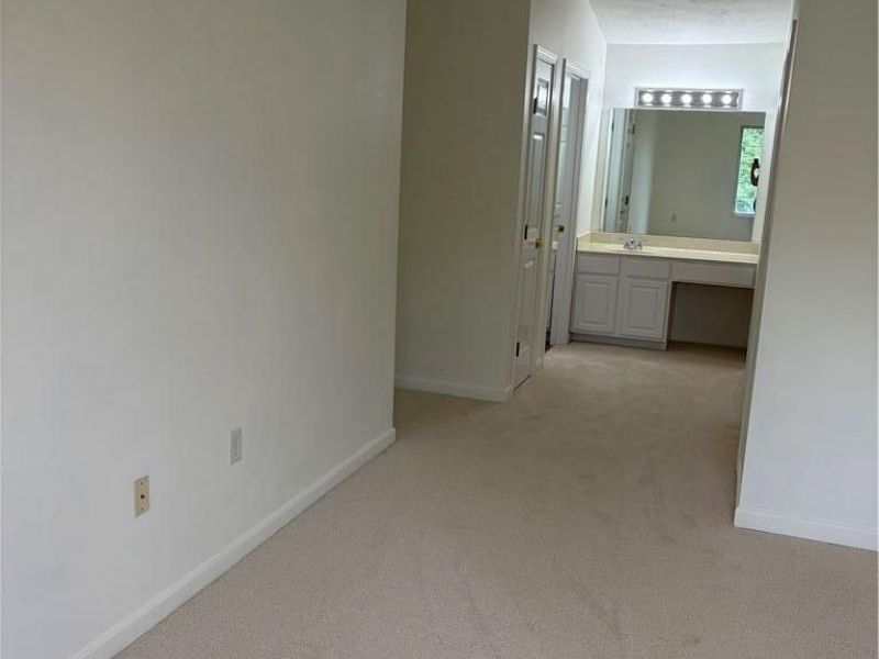 2640 Netherland Drive, Unit 206, Beavercreek, OH 45431 Photo 12